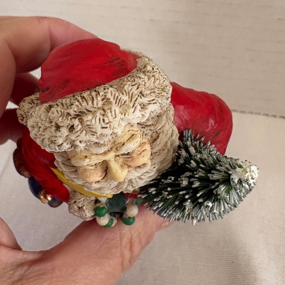 Vintage Style Resin Santa Claus Figurine with Frosted Tree and Toy Sack 4.5in - Picture 8 of 9